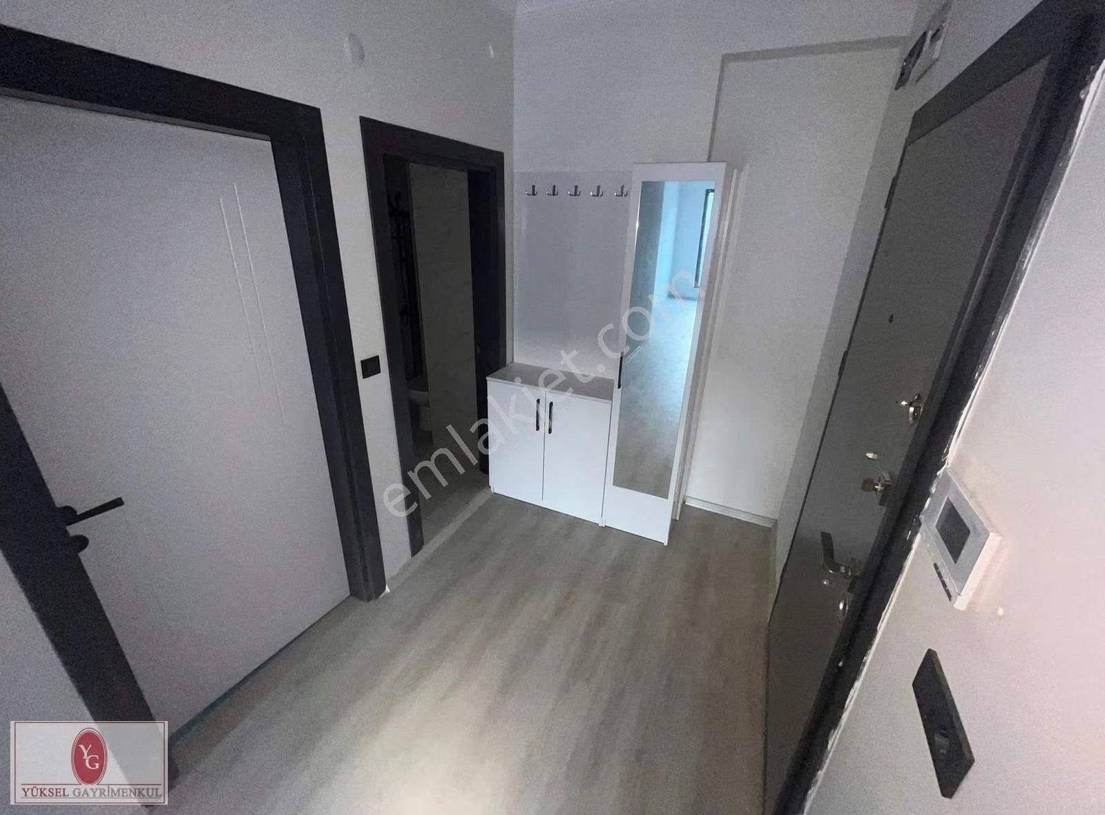 Yüksel'den Kadıköy'de Ön Cephe Ferah Asansörlü Arakat 1+1 Daire - Görsel 20