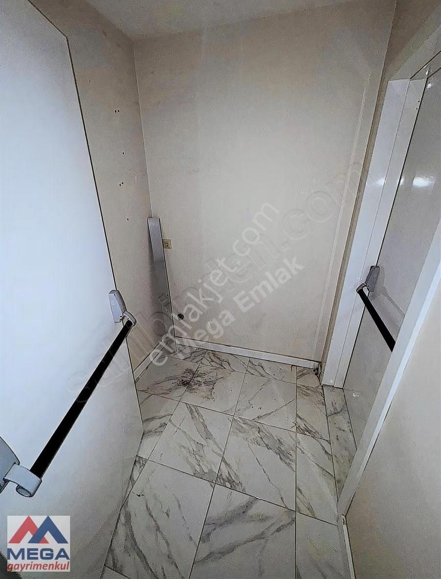 Kozyatağı Köşe Binada Satılık 3+1 Daire, 105m², Kapalı Otoparklı - Görsel 21