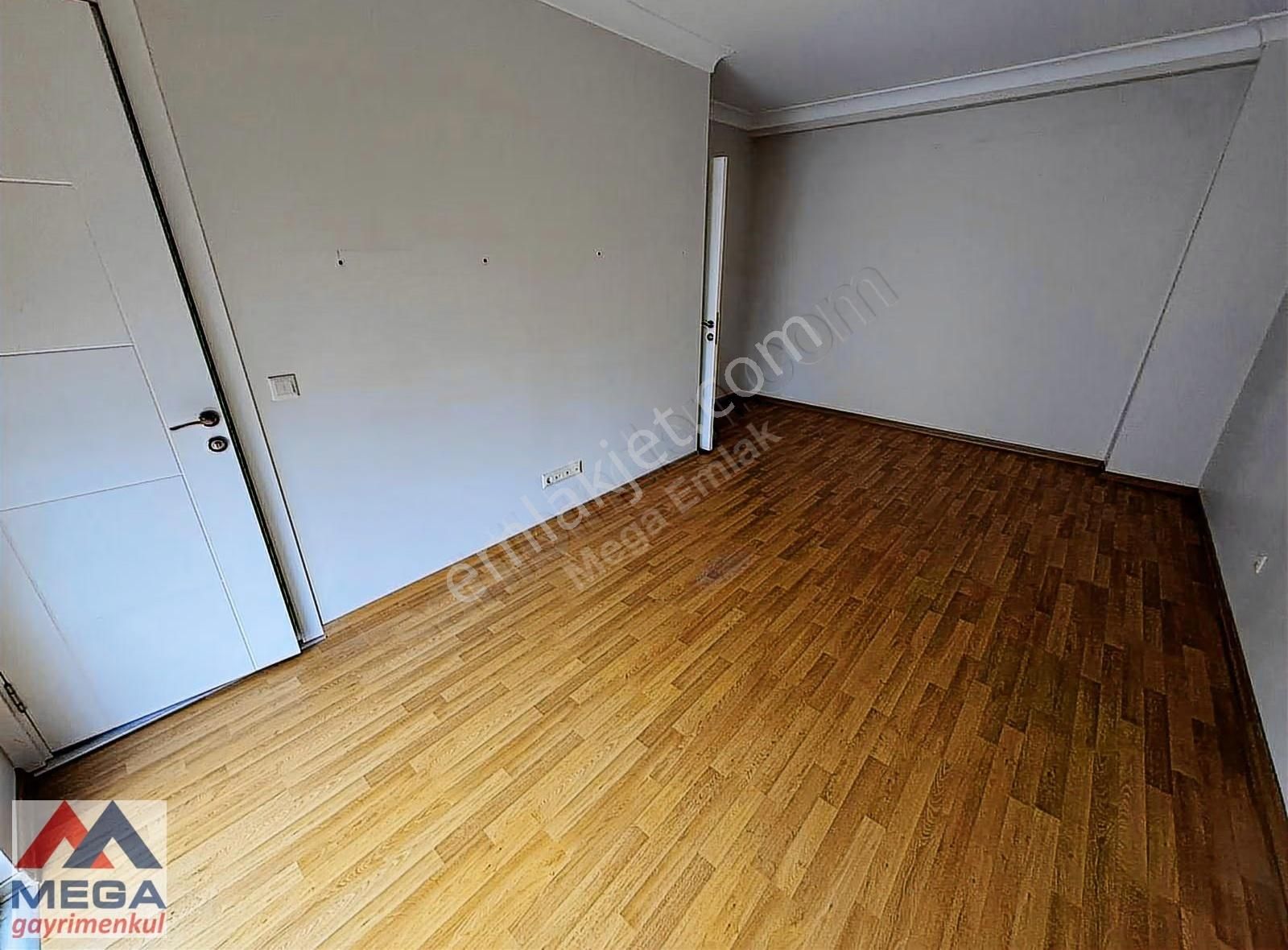 Kozyatağı Köşe Binada Satılık 3+1 Daire, 105m², Kapalı Otoparklı - Görsel 16