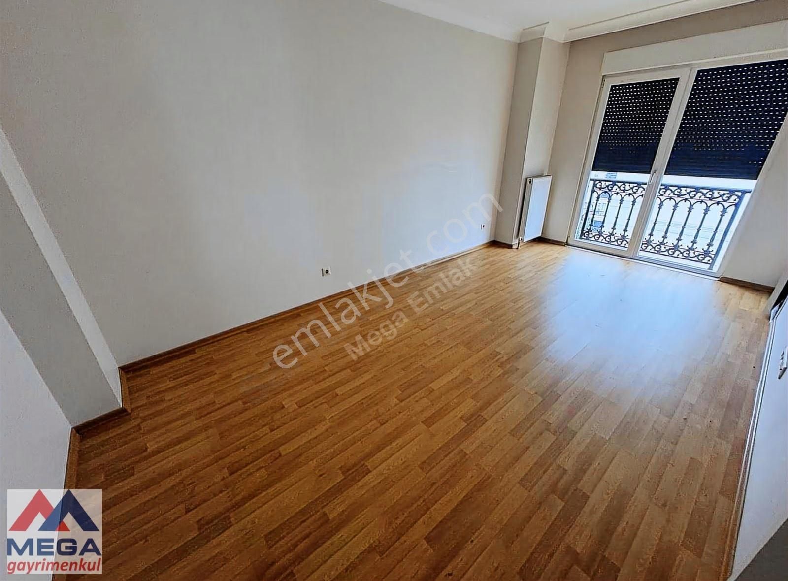 Kozyatağı Köşe Binada Satılık 3+1 Daire, 105m², Kapalı Otoparklı - Görsel 13