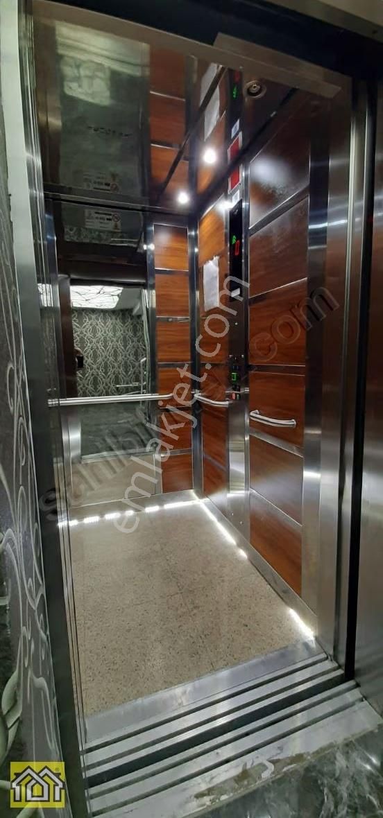 Süper Lokasyonda Yeni Bina 1+1 Eşyalı Kiralık Daire - Görsel 12