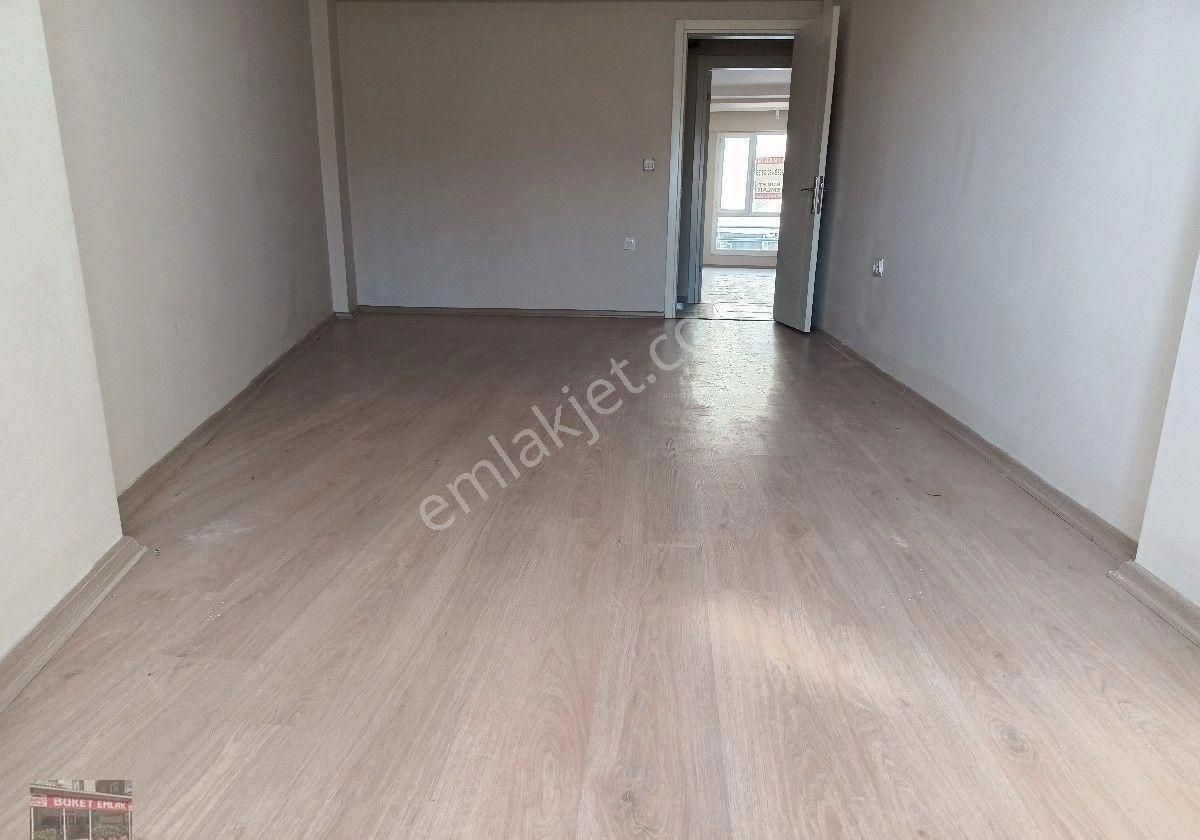 Buket Emlaktan Kiralık 2+1 Daire Ara Kat Doğalgazlı Asansörlü Kilerli Ebeveyn Banyolu - Görsel 22