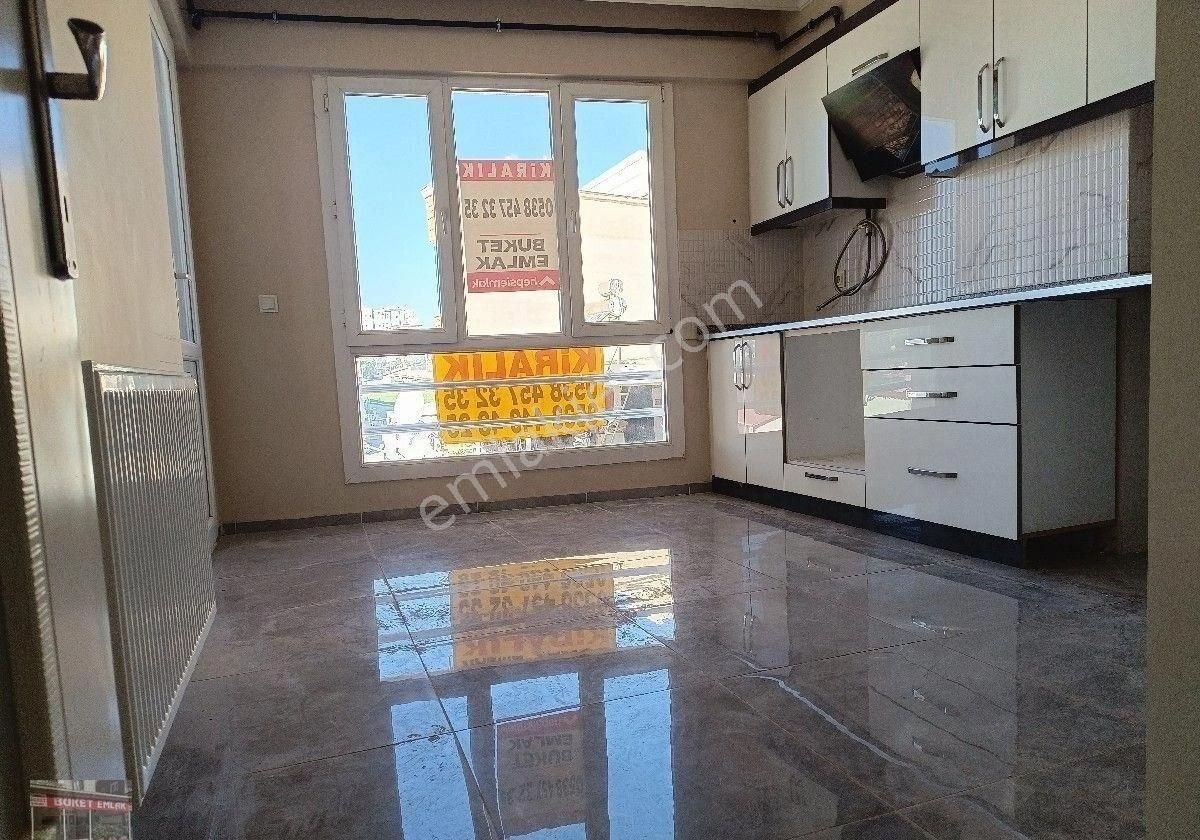 Buket Emlaktan Kiralık 2+1 Daire Ara Kat Doğalgazlı Asansörlü Kilerli Ebeveyn Banyolu - Görsel 27