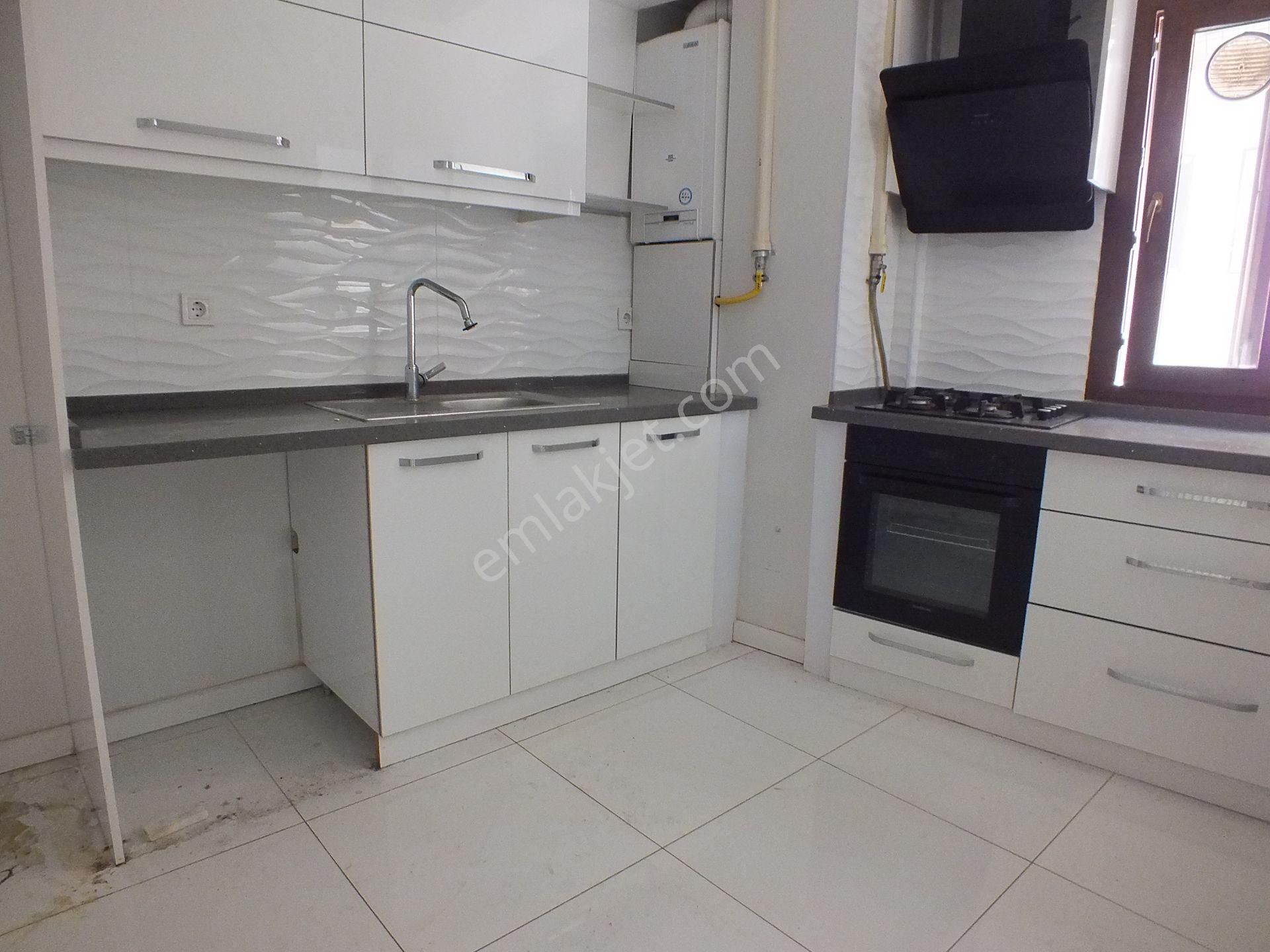 Karşıyaka Tuna Mh.de 3+1 Kiralık Daire Mkd Emlak - Görsel 3