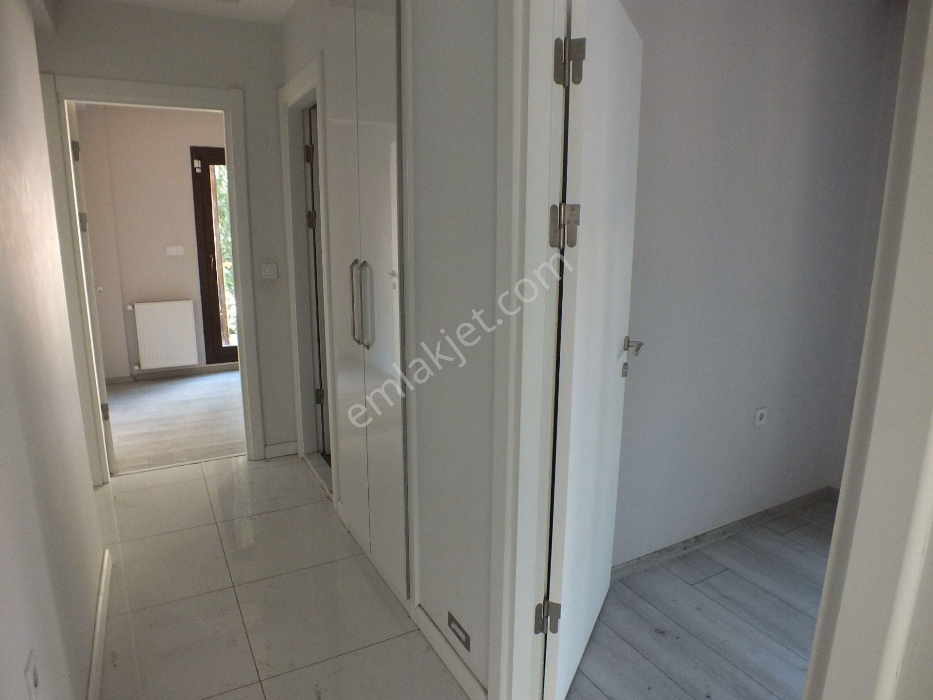 Karşıyaka Tuna Mh.de 3+1 Kiralık Daire Mkd Emlak - Görsel 33