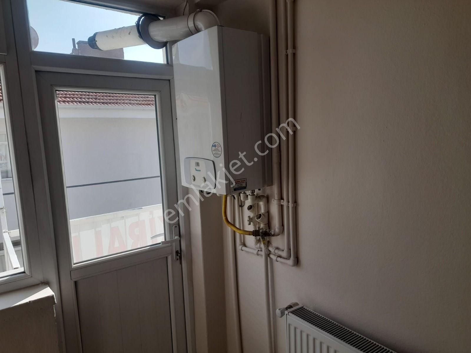 Demetevler Metro Yani Kiralik 3+1 Esyasiz - Görsel 12