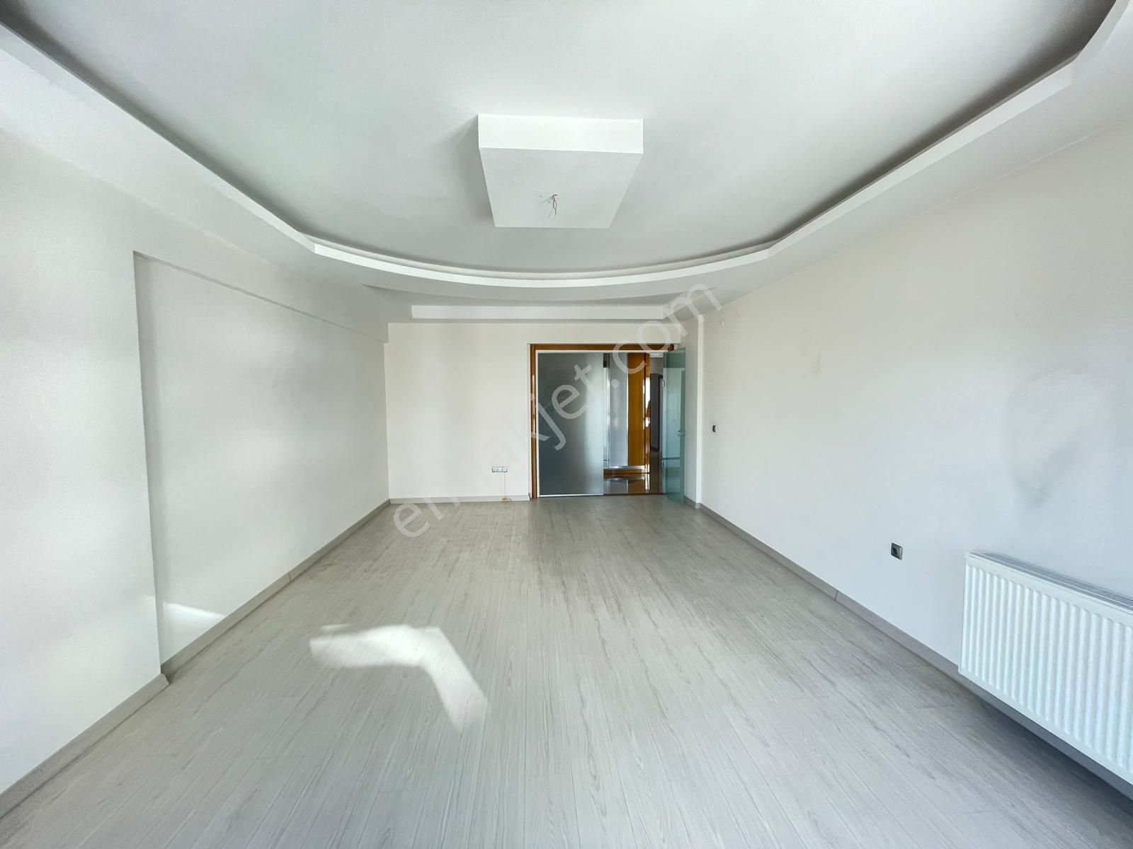 ⭐ Merkezi Konumda Ultra Geniş 4+1 | 230 M² | Çift Balkon & Çift Banyo | 20.000₺ - Görsel 3
