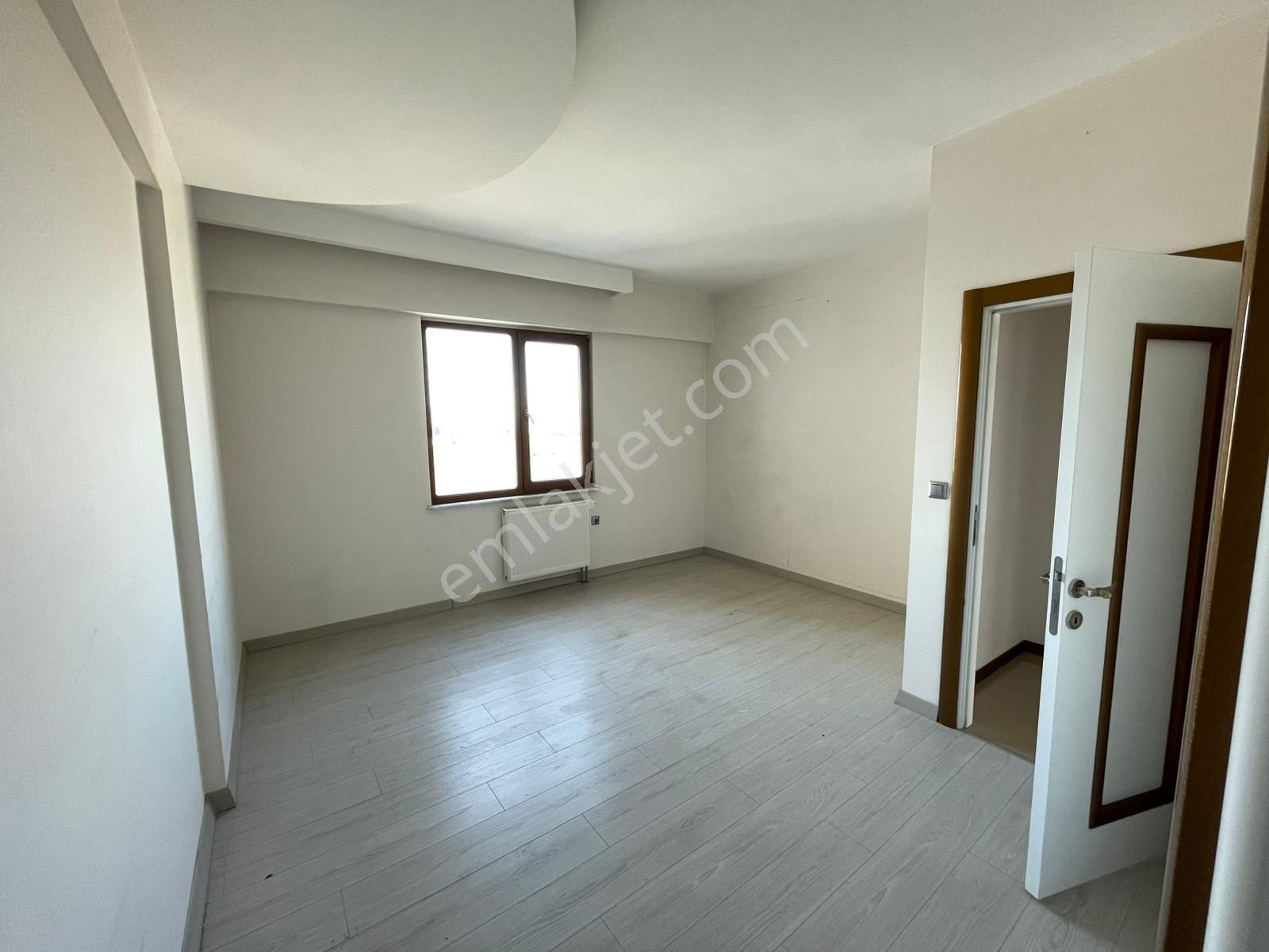 ⭐ Merkezi Konumda Ultra Geniş 4+1 | 230 M² | Çift Balkon & Çift Banyo | 20.000₺ - Görsel 15