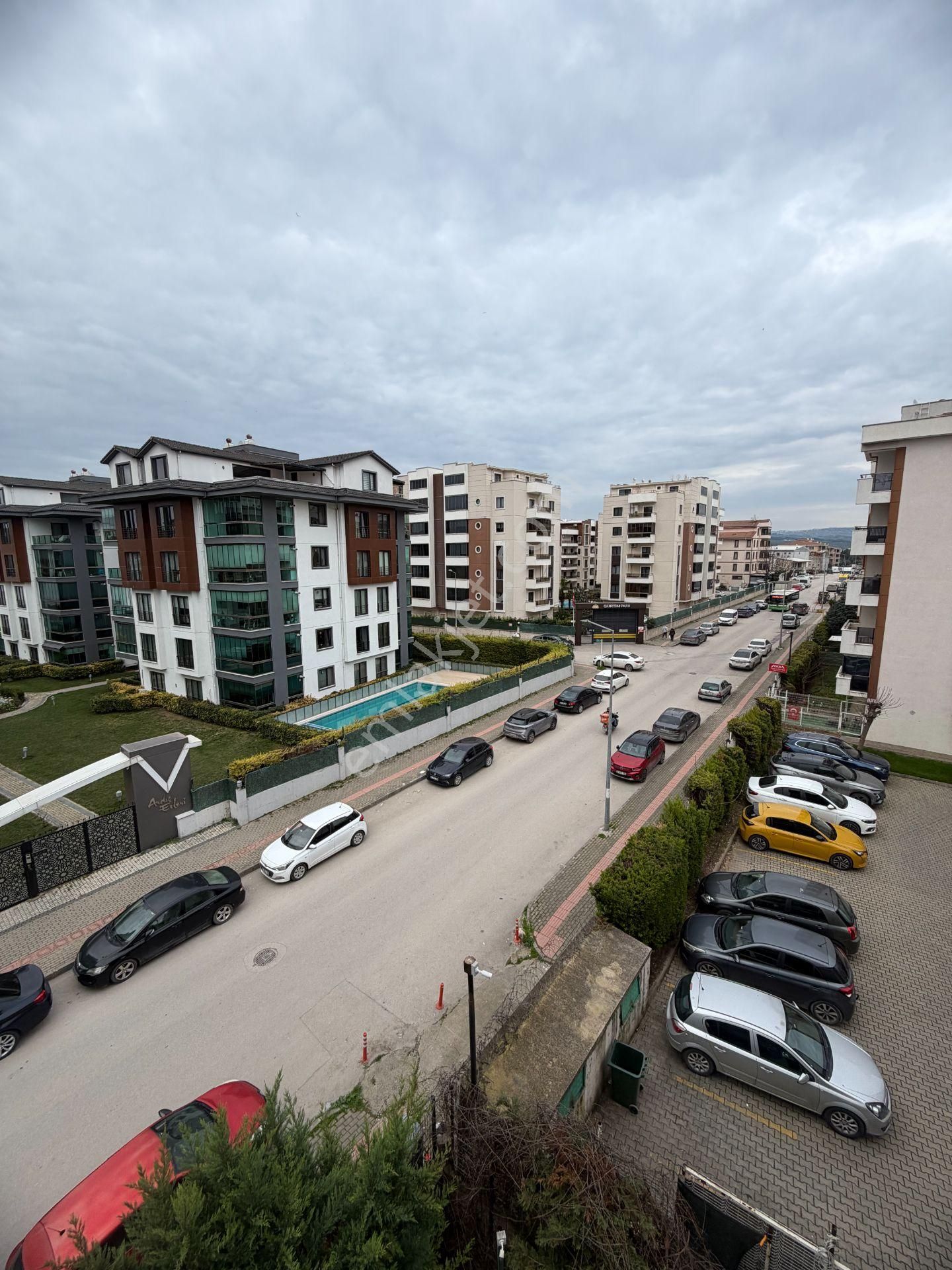 Geçit Manolya Sitesi'nde Full Eşyalı 1+1 Kiralık Daire - Görsel 23