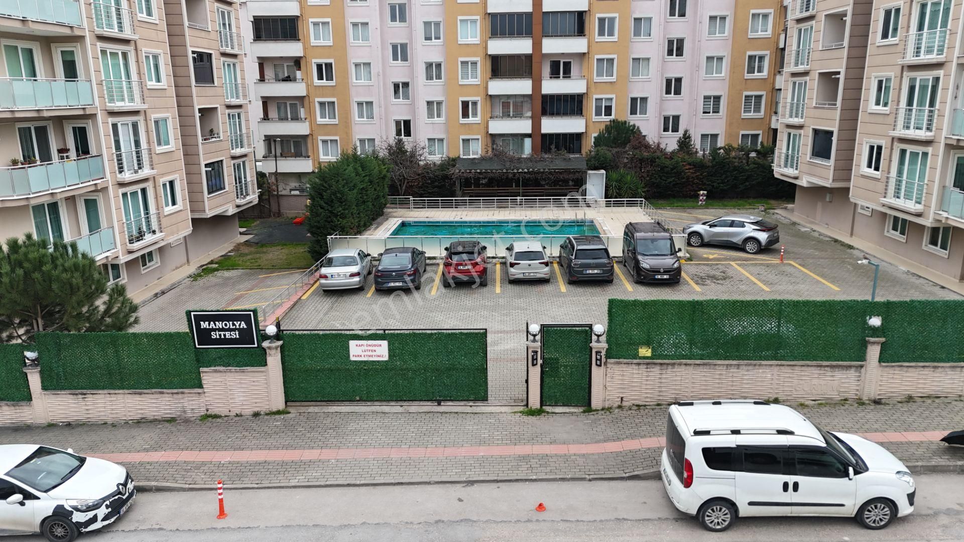 Geçit Manolya Sitesi'nde Full Eşyalı 1+1 Kiralık Daire - Görsel 2