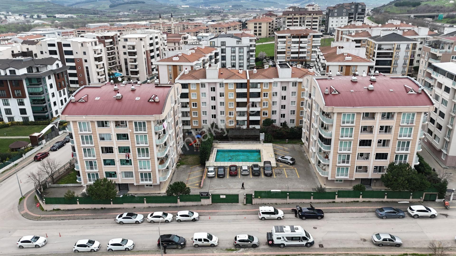 Geçit Manolya Sitesi'nde Full Eşyalı 1+1 Kiralık Daire - Görsel 25