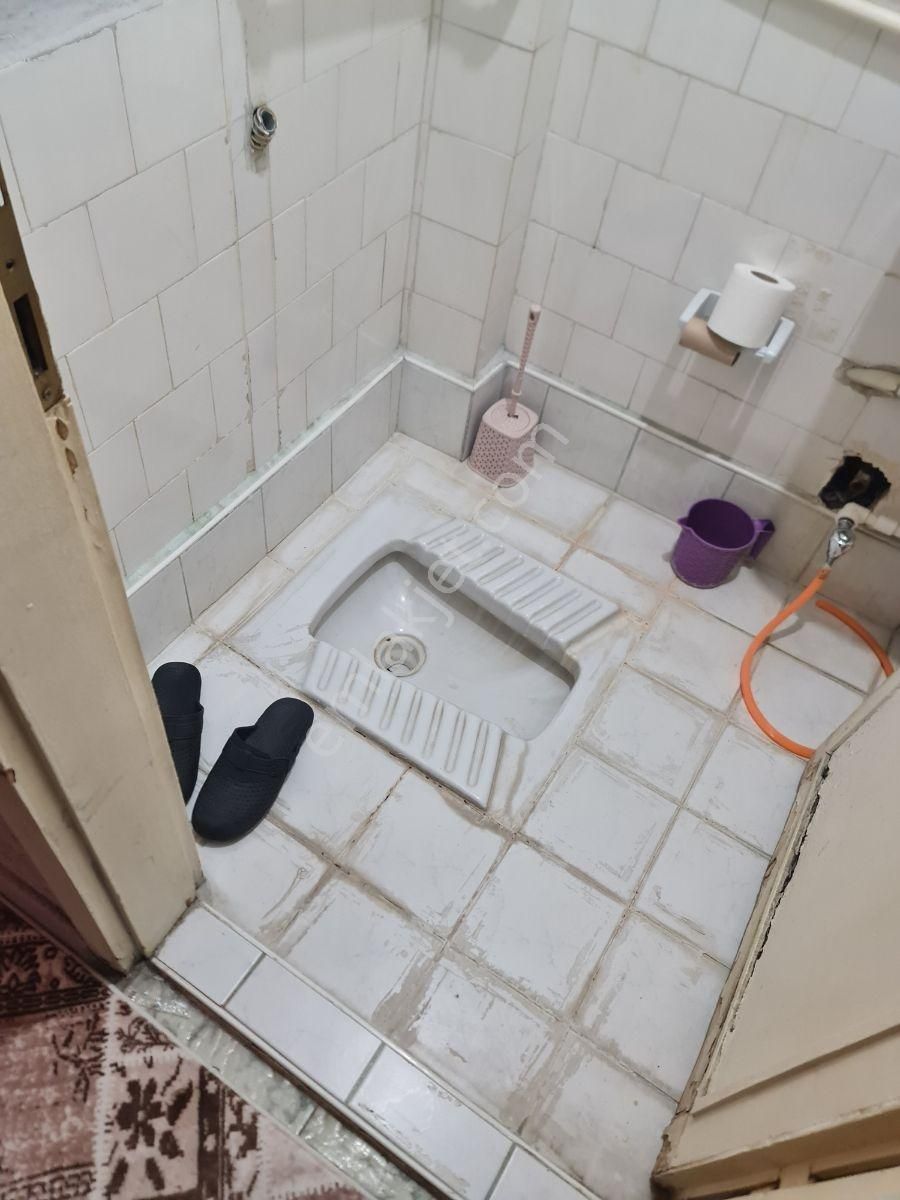 Eşyalı Asansörlü Metroya Çok Yakın Ara Kat 2+1 Kiralık Daire - Görsel 6