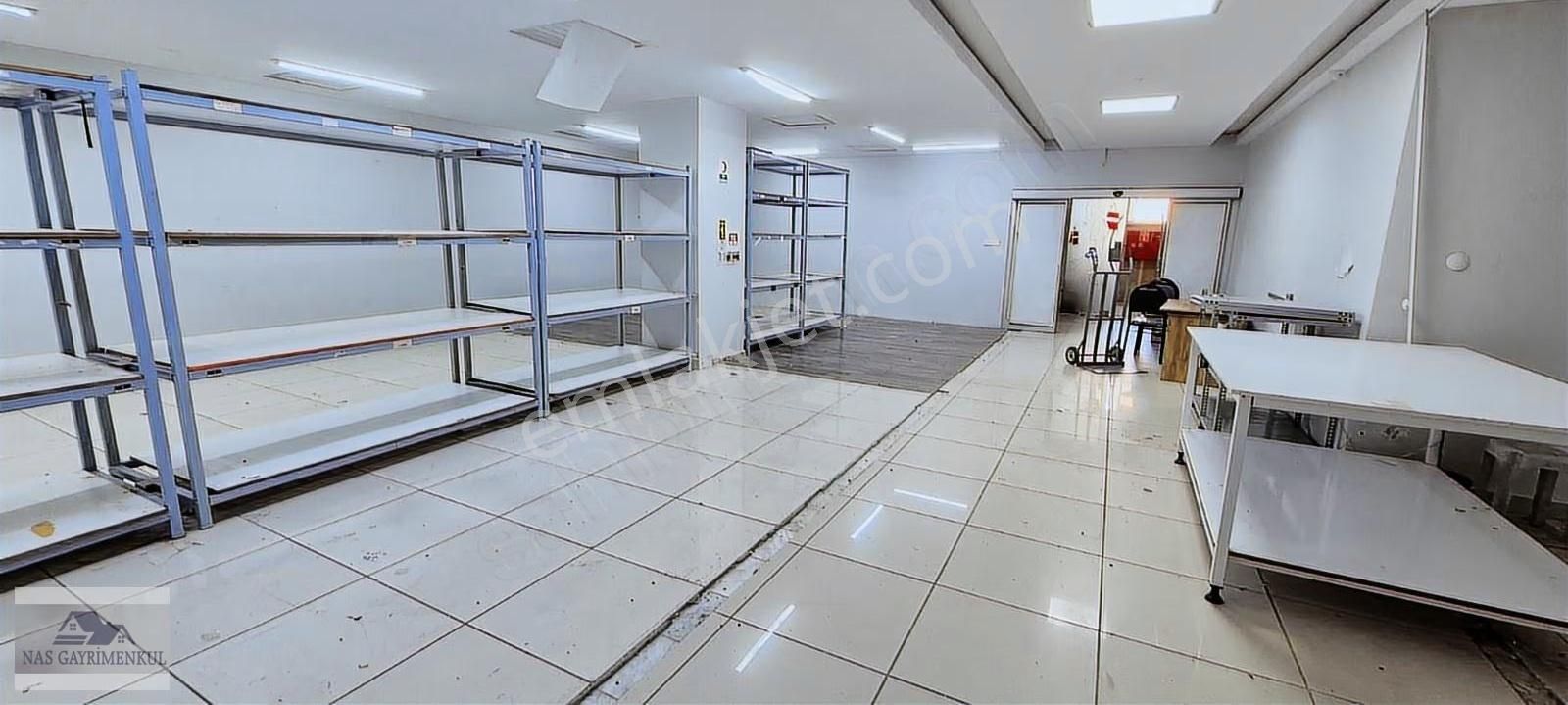 Halkalı Merkez Şengül Sokak 650 M2 Dükkan Kiralık