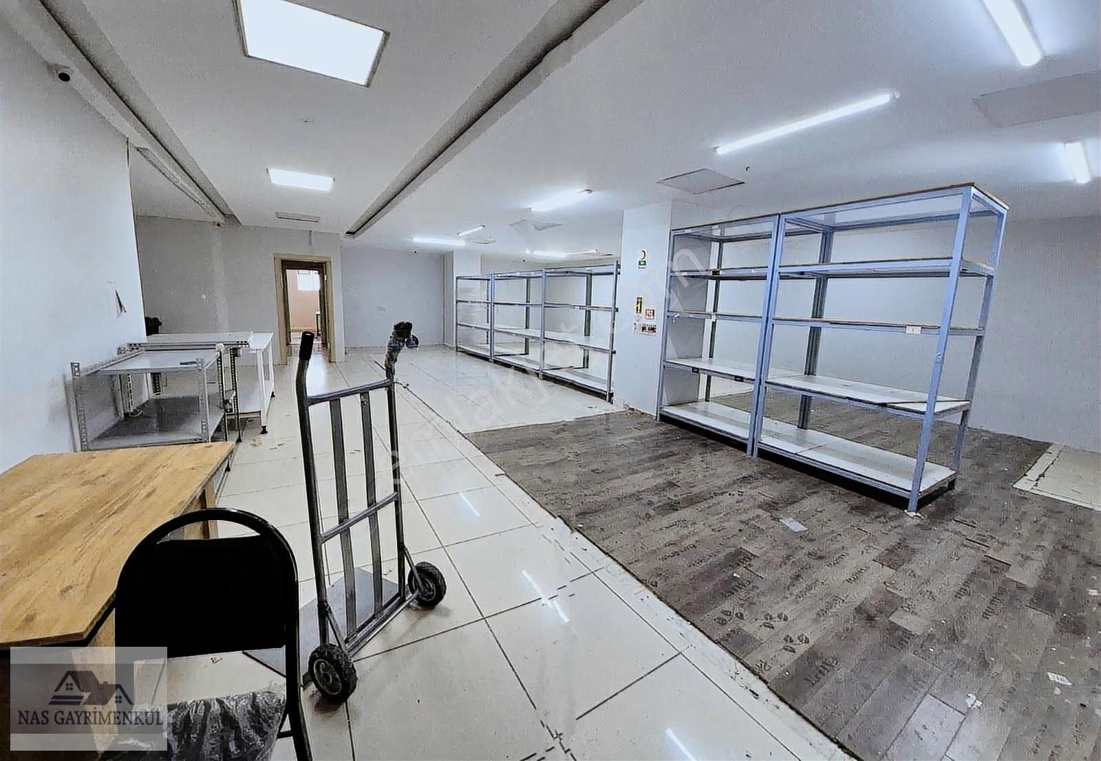 Halkalı Merkez Şengül Sokak 650 M2 Dükkan Kiralık - Görsel 29