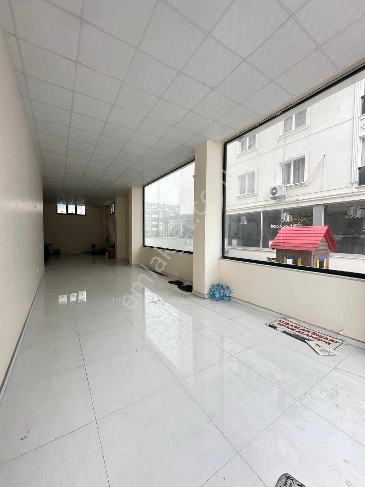 İnşaa'dan Kavaklı'da Marinaya Komşu Satılık Dükkan Fırsatı - Görsel 9