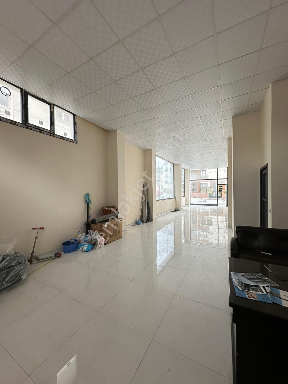 İnşaa'dan Kavaklı'da Marinaya Komşu Satılık Dükkan Fırsatı - Görsel 4