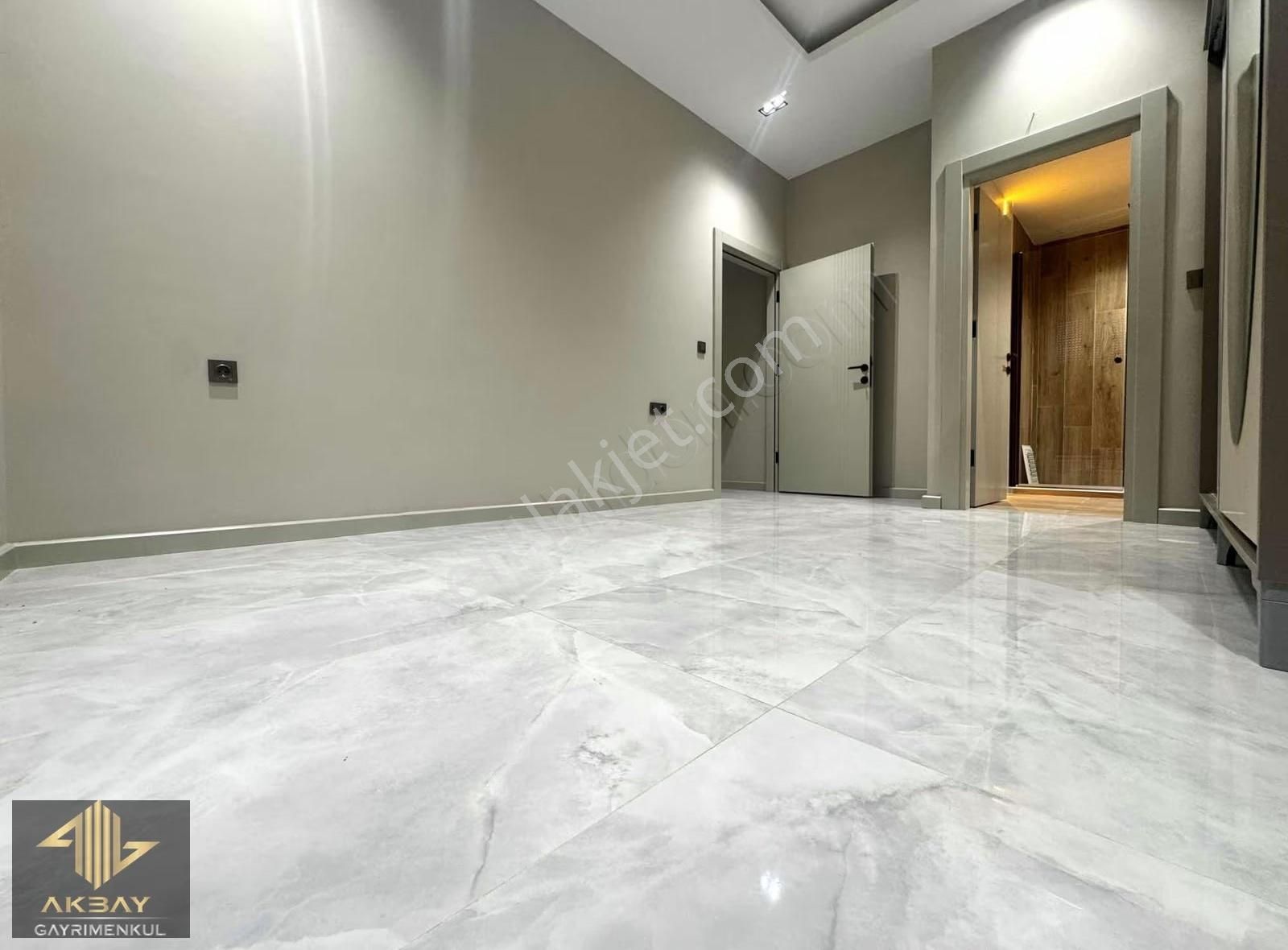 Altıntaş'ta Ebeveyn Banyolu Klimalı Yerden Isıtmalı Geniş Arakat - Görsel 25