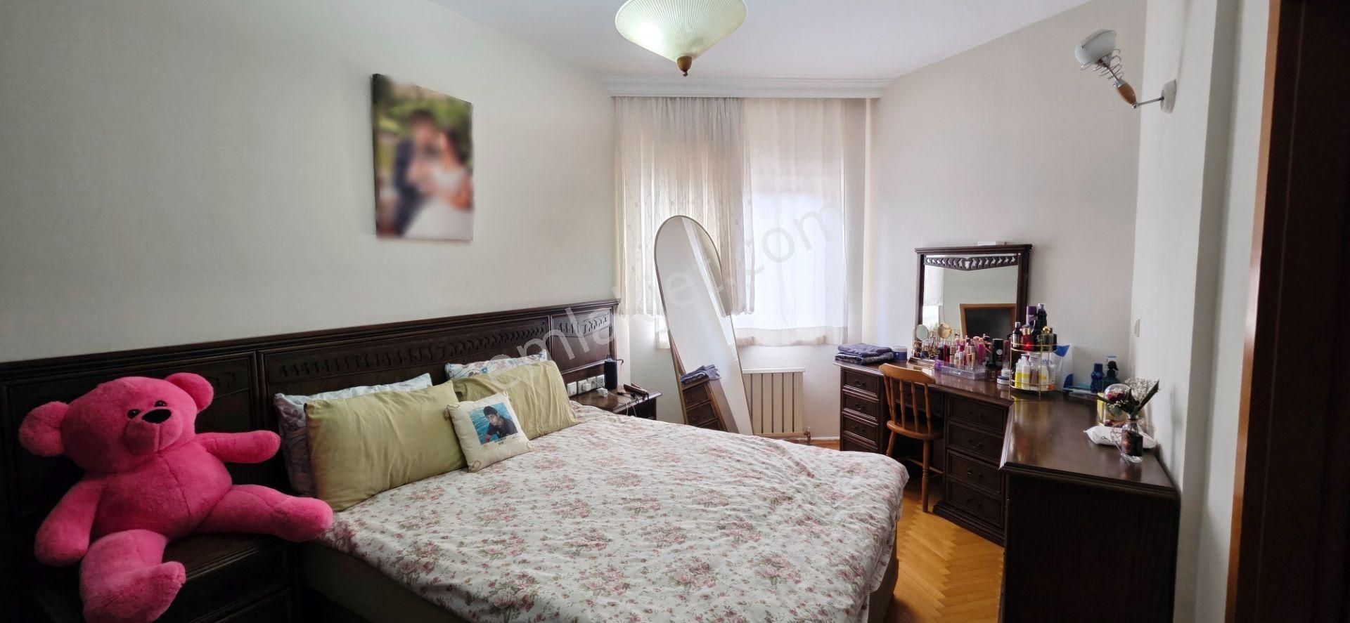 Çankaya Dikmen Harbiye Mh. Güneş Sitesinde 4+1 Daire Fırsatı - Görsel 18