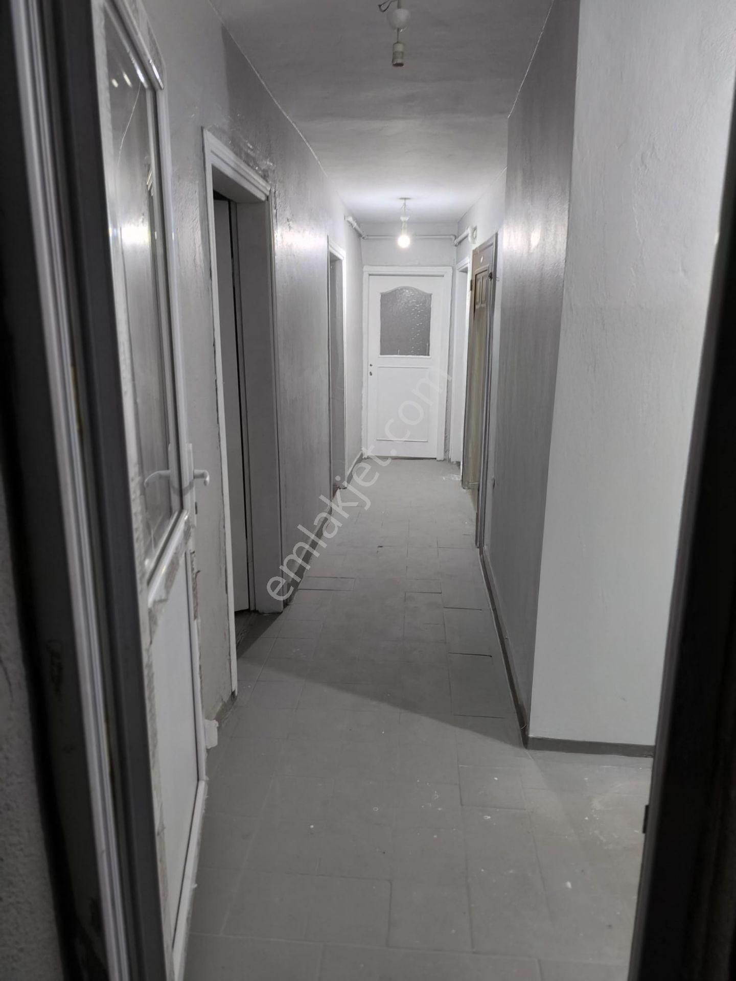 Arı Emlaktan 2+1 85m2 Daire - Görsel 3