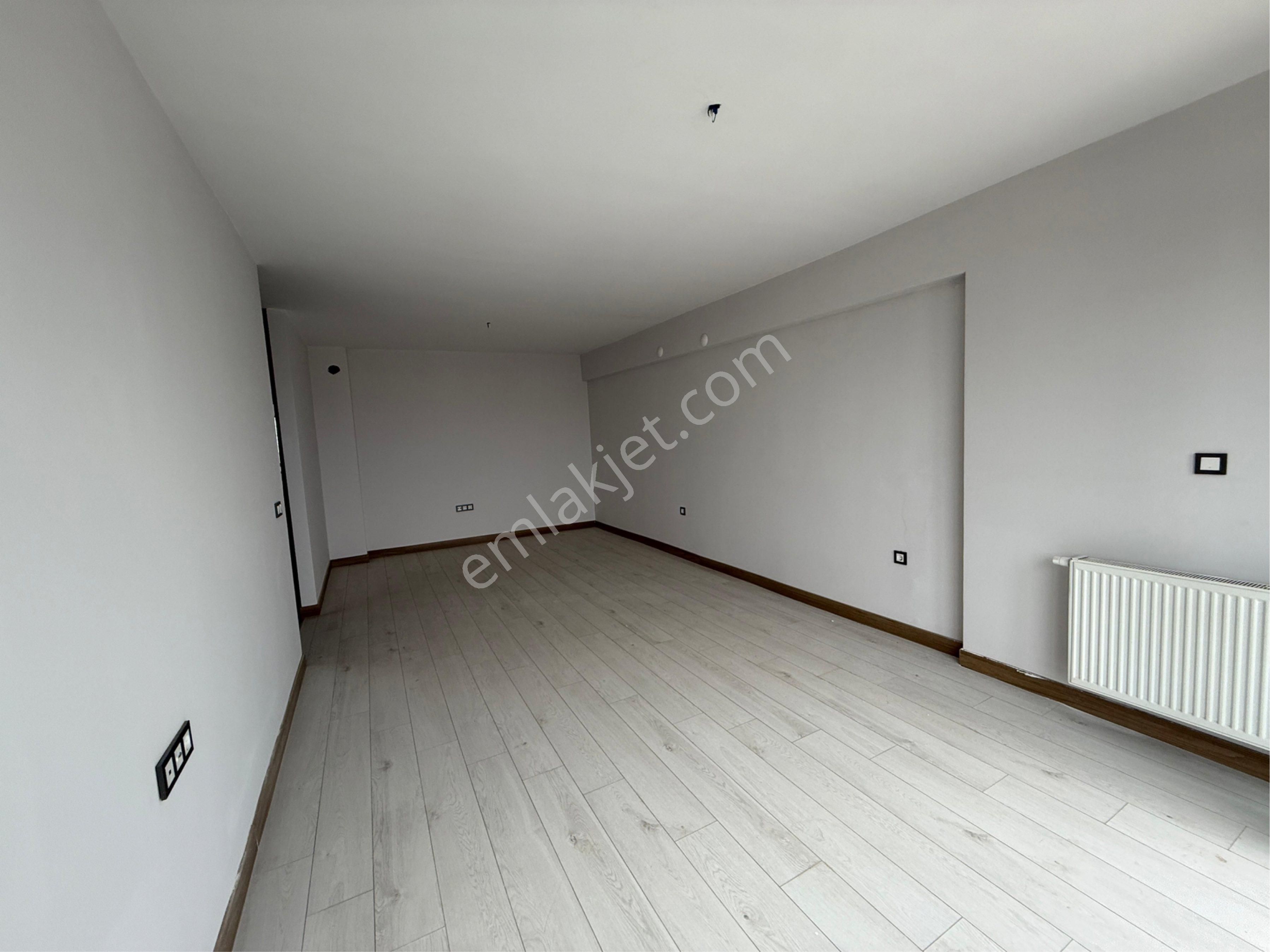 Göl Manzaralı 2+1 Kapalı Mutfak Kiralık Daire - Görsel 3