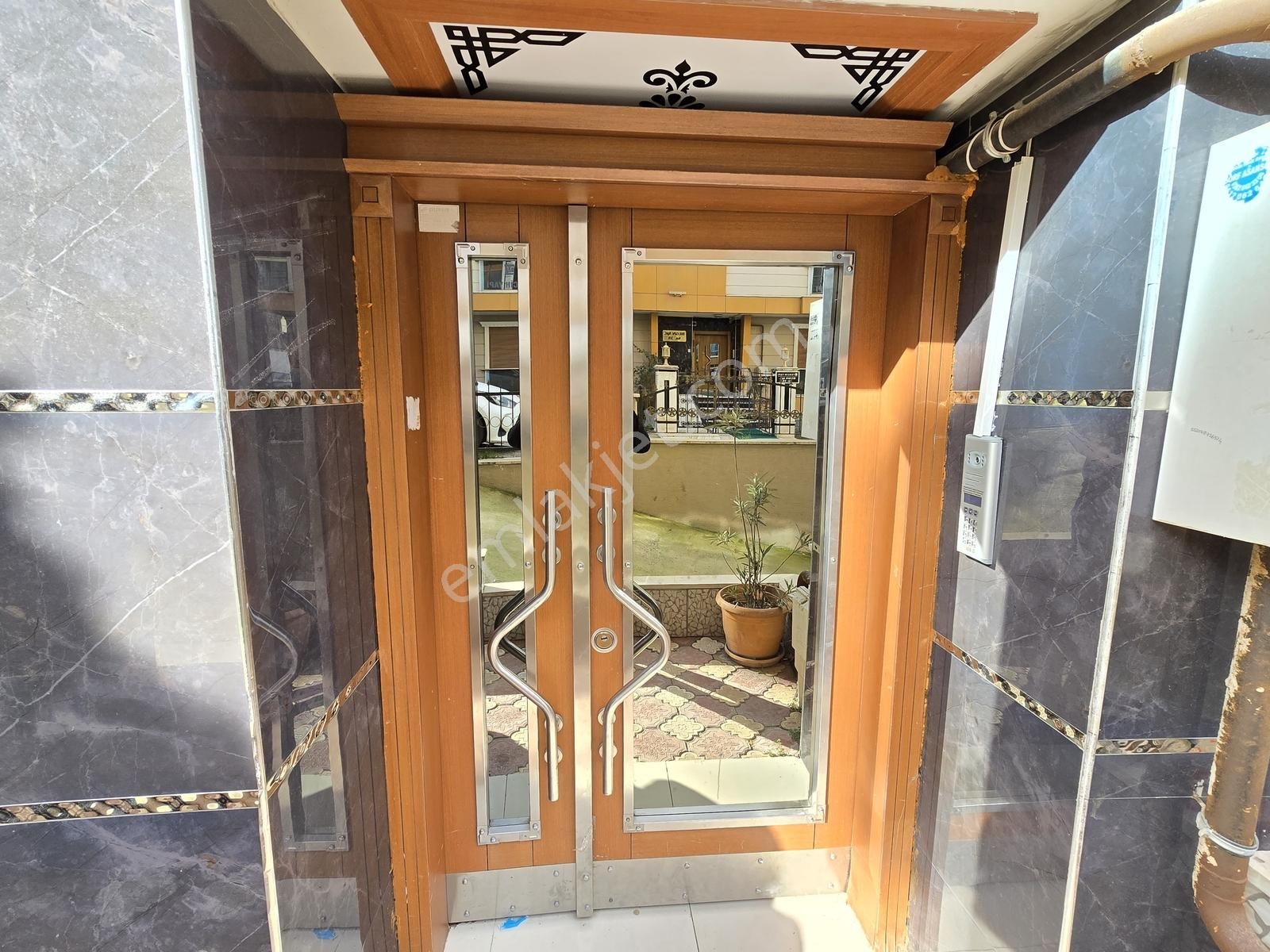 Barış Mah, Deniz Manzarlı Çok Kullanışlı 3+1 Satılık Daire - Görsel 6