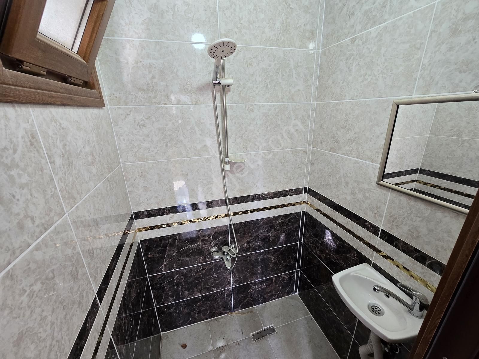 Barış Mah, Deniz Manzarlı Çok Kullanışlı 3+1 Satılık Daire - Görsel 10