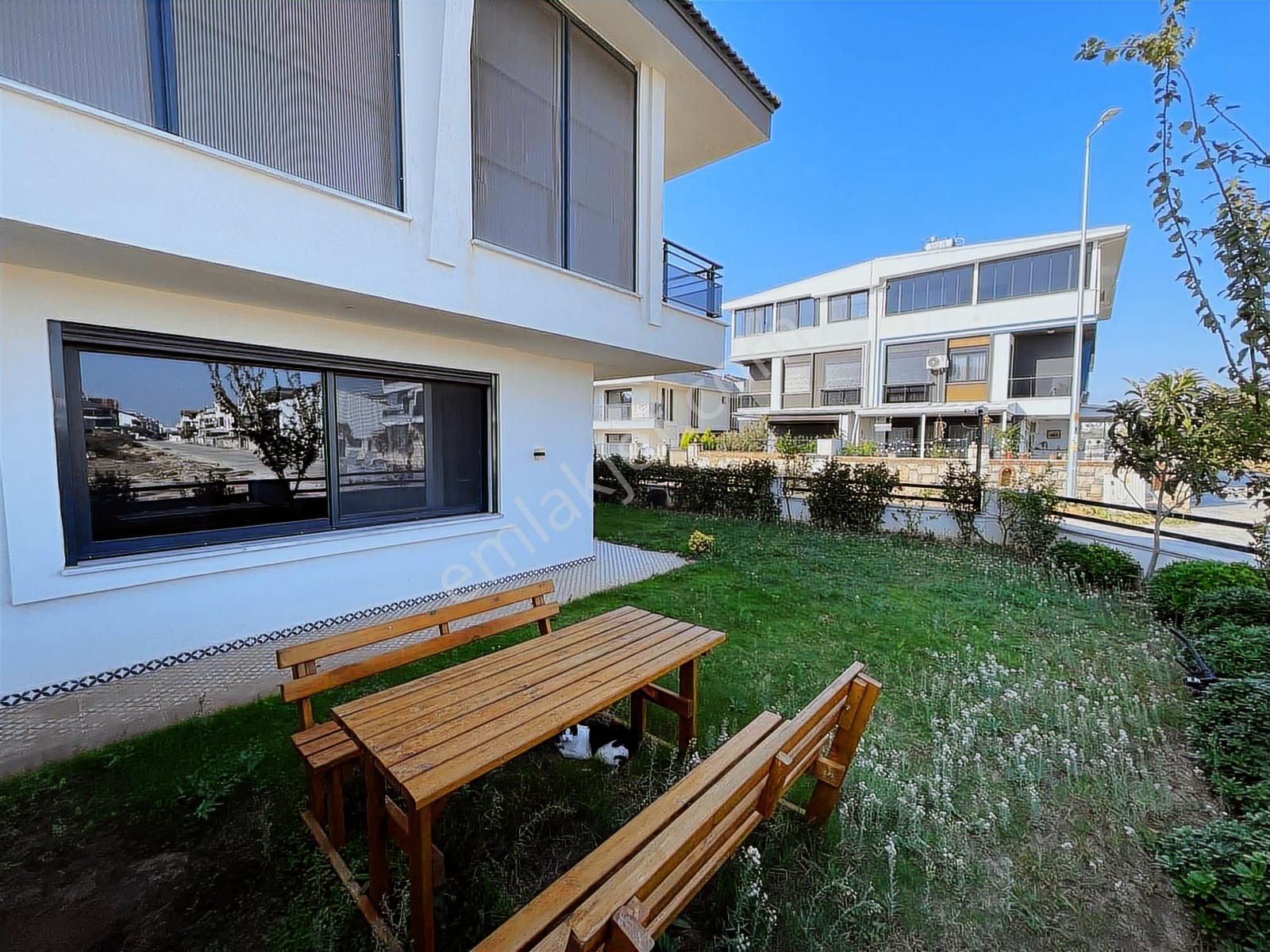 Havuzlu Sıtede Yerden Isıtmalı 3+1 Köşe Vılla - Görsel 25