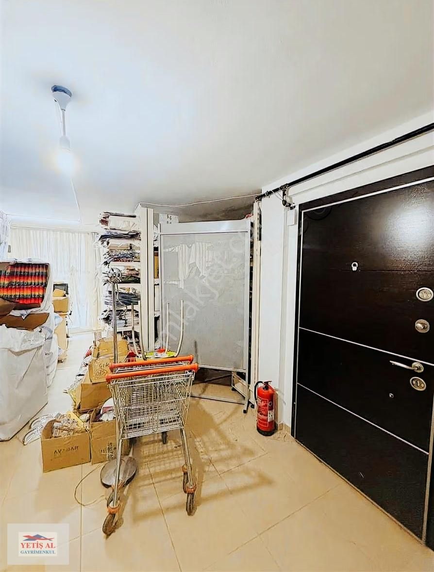 Çekmeköy Şahinbey Caddesi Arka Paralel Satılık 220m2 Dükkan - Görsel 3