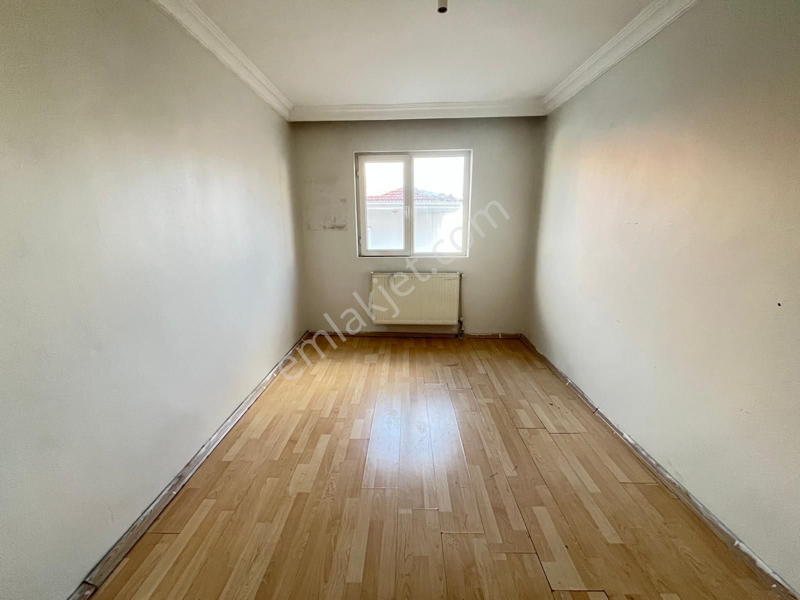 Koza Emlak'tan Topçu Mahalesinde Ara Katta Yapılı Bağımsız 3+1 Kiralık Daireee - Görsel 24