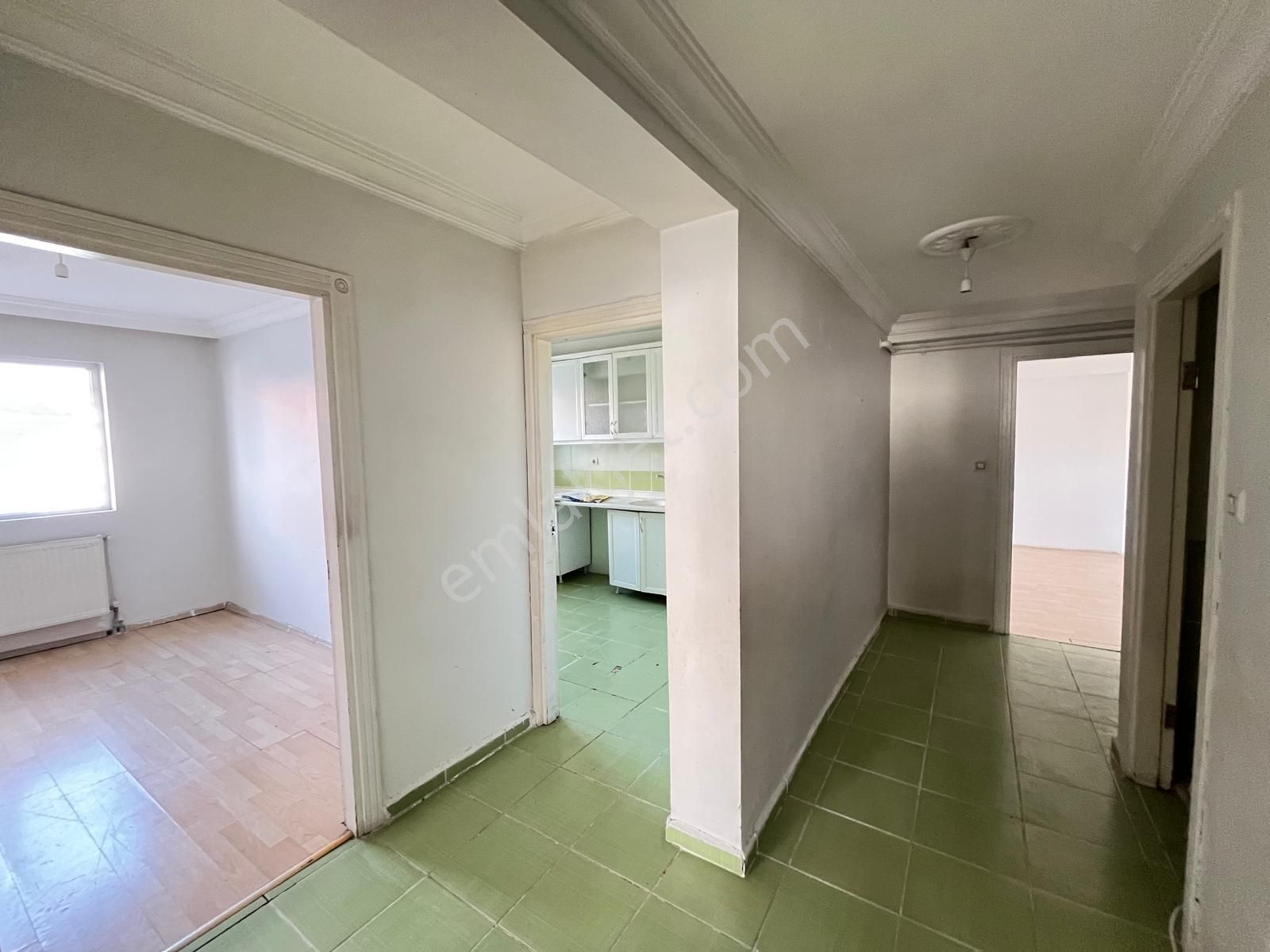 Koza Emlak'tan Topçu Mahalesinde Ara Katta Yapılı Bağımsız 3+1 Kiralık Daireee - Görsel 30
