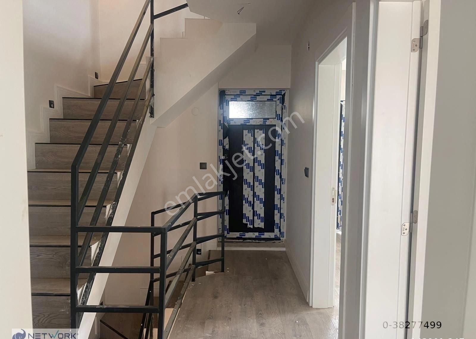 Kuşadası Karaova Bölgesinde Tadilatı Yeni Yapılmış Villa - Görsel 3