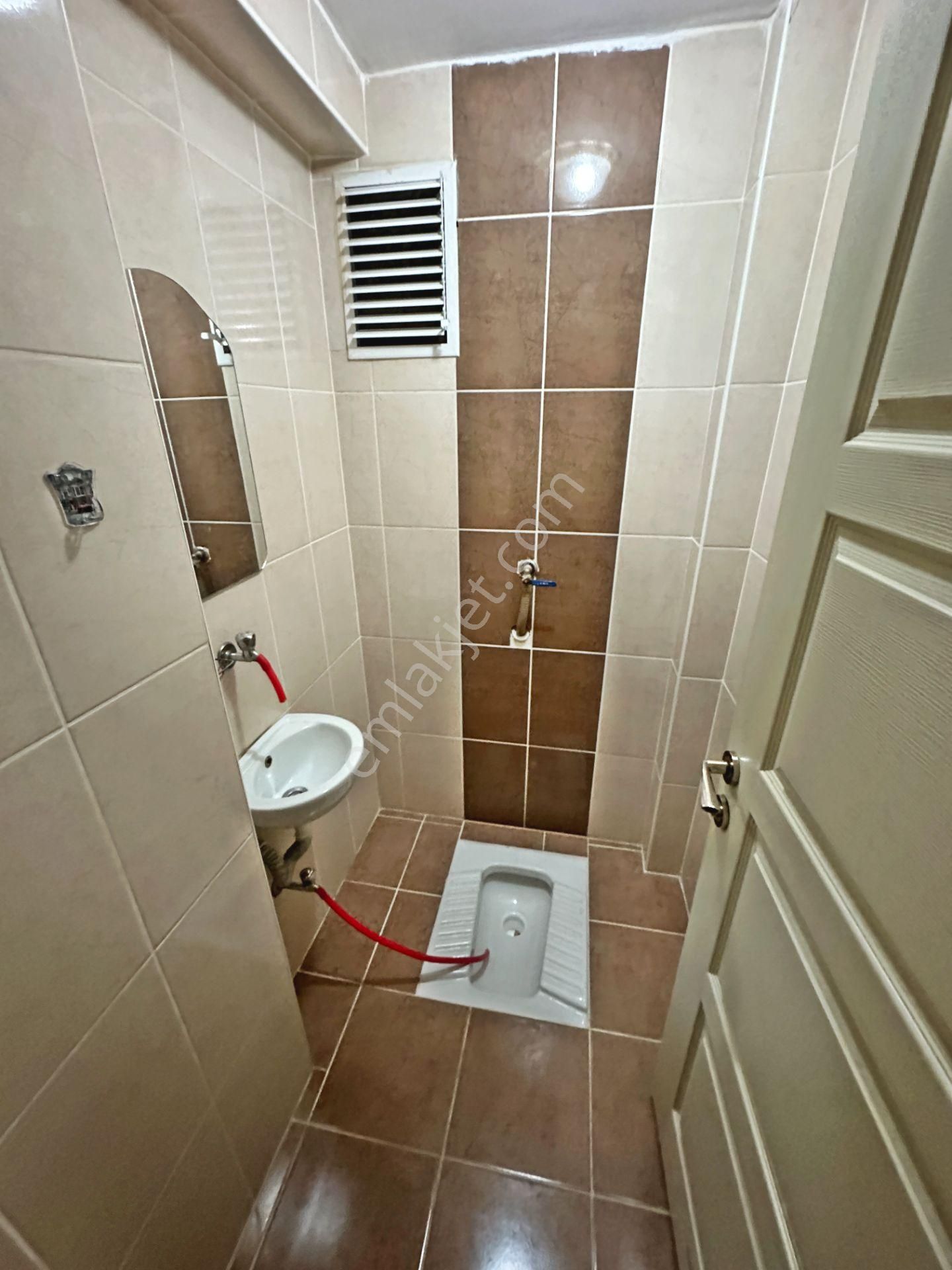 Misket Mahallesinde Katta Ebeveyn Banyolu Yapılı 3+1 Satılık Daire - Görsel 22