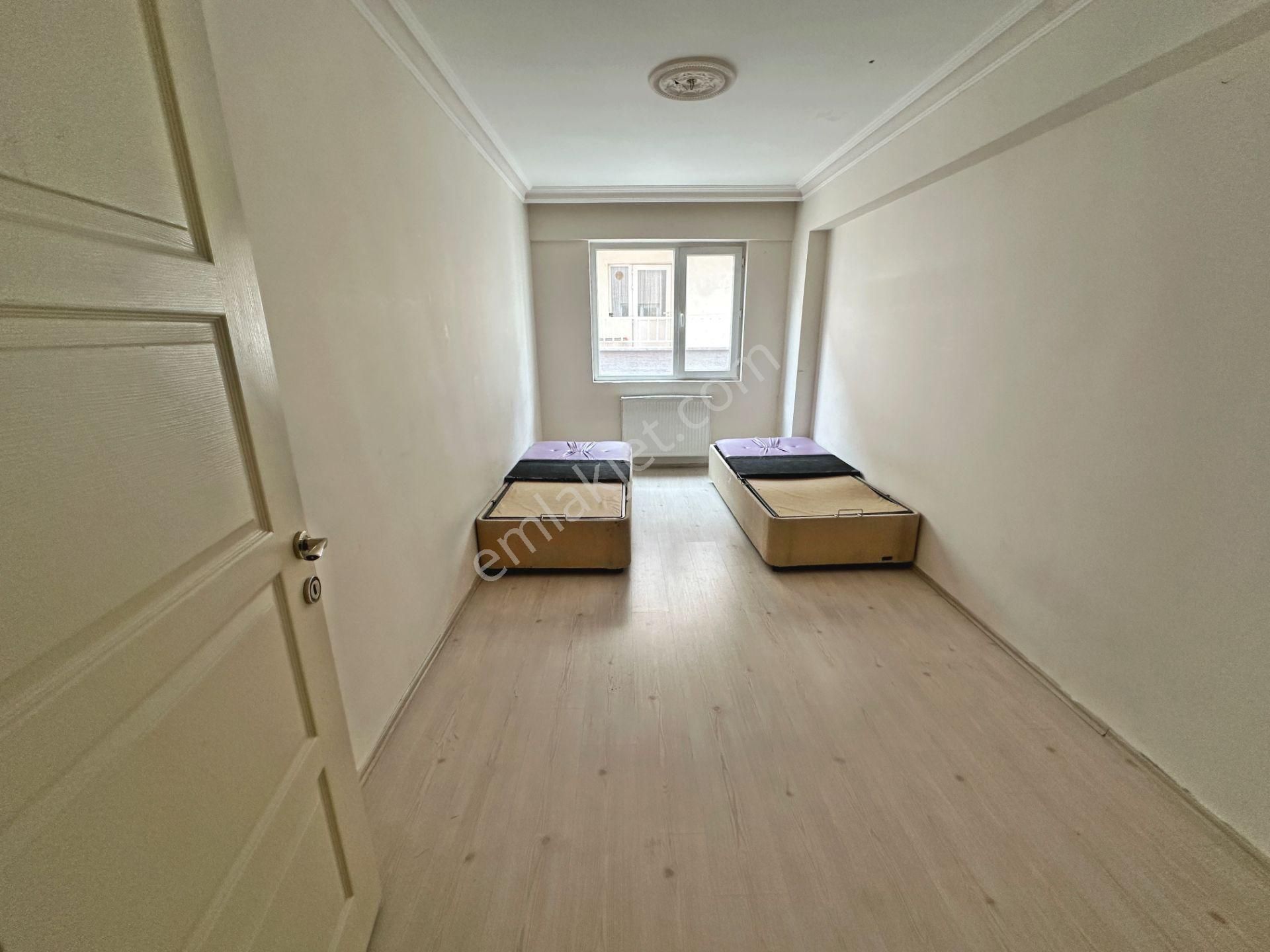 Misket Mahallesinde Katta Ebeveyn Banyolu Yapılı 3+1 Satılık Daire - Görsel 12