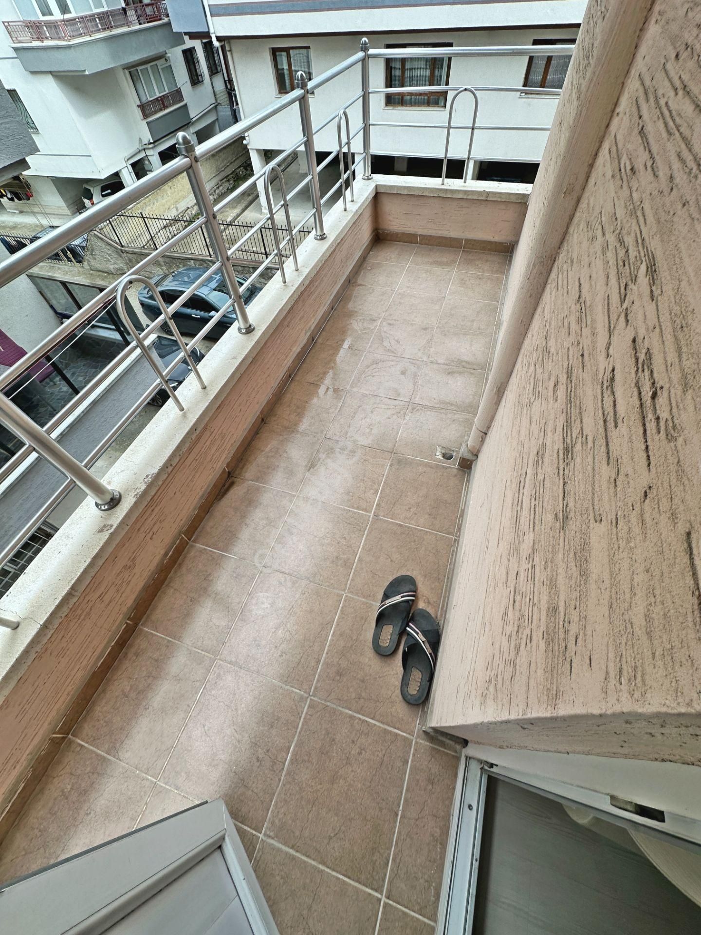 Misket Mahallesinde Katta Ebeveyn Banyolu Yapılı 3+1 Satılık Daire - Görsel 4