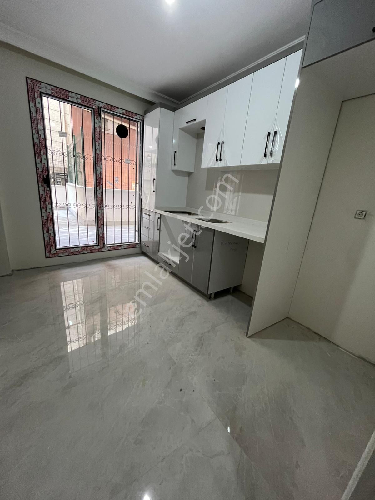 Loft'tan Fevziçakmak Mah Bahçeli 2+1 85m2 Sıfır Bahçe Kat Daire - Görsel 7