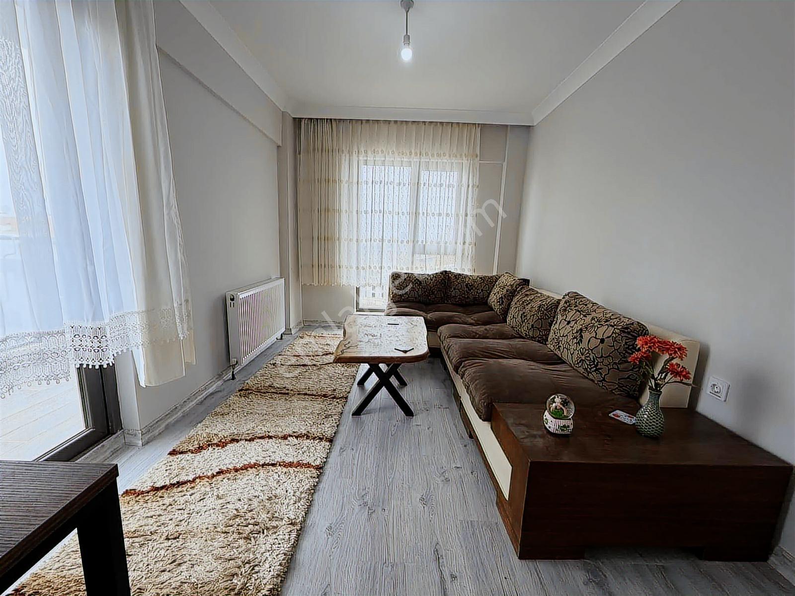 Alaçatı'dan/2.katta/full Eşyalı/geniş Balkonlu/oturuma Hazır 2+1 - Görsel 15