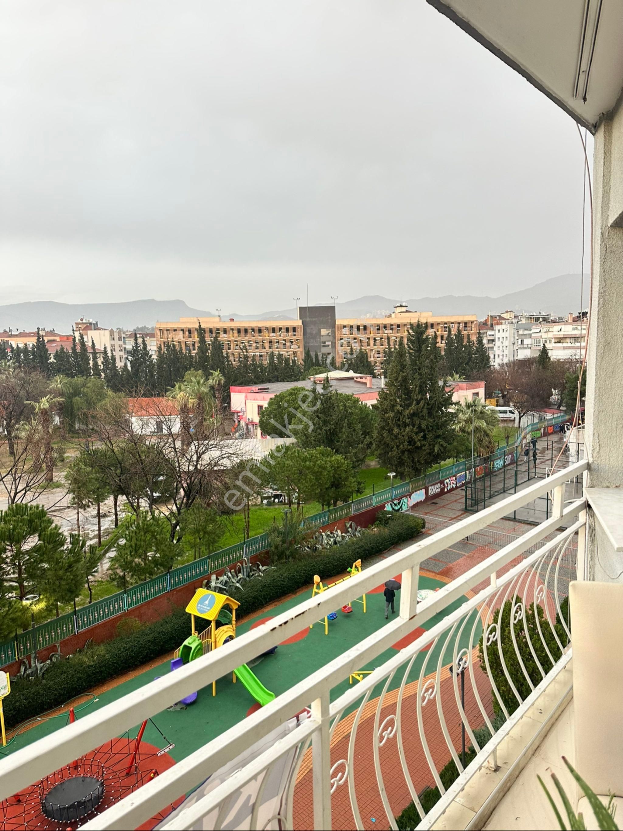 Karşıya Alaybey İzban Yürüme Mesfesinde Full Eşyalı 3+1 Daire - Görsel 35