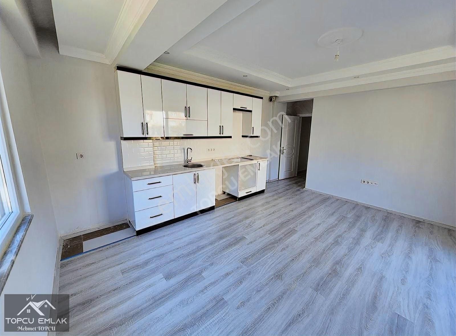 Ortaca'da Merkezi Konumda Kiralık Geniş 1+1 Daire