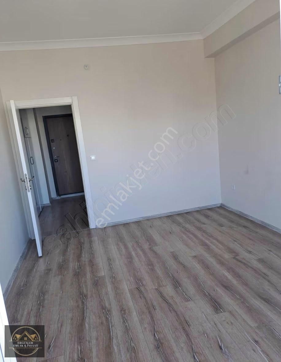 Ergenler Emlak'dan Hayat Park1 'de Geniş 1+1 - Görsel 4