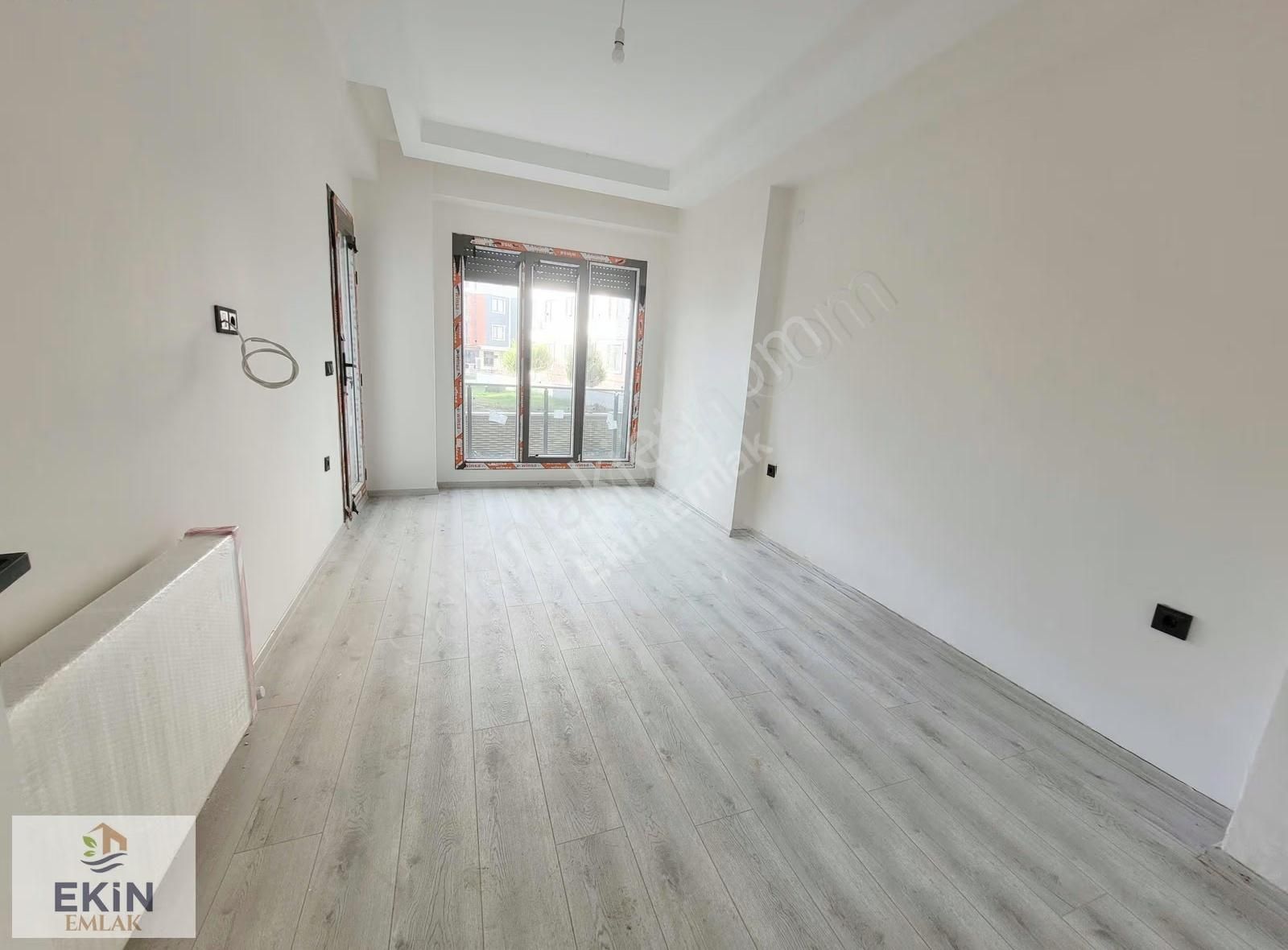 İkizçay'da Havuzlu, Güvenlikli Lüks Sitede Sıfır, Arakat 2+1! - Görsel 28