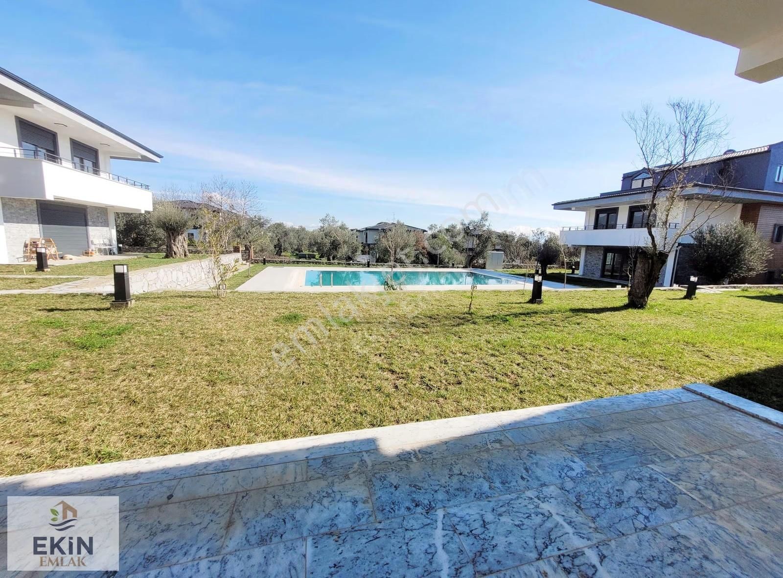 Güre'de Lüks Havuzlu Site İçerisinde Geniş 3+1, Sıfır Villa! - Görsel 33