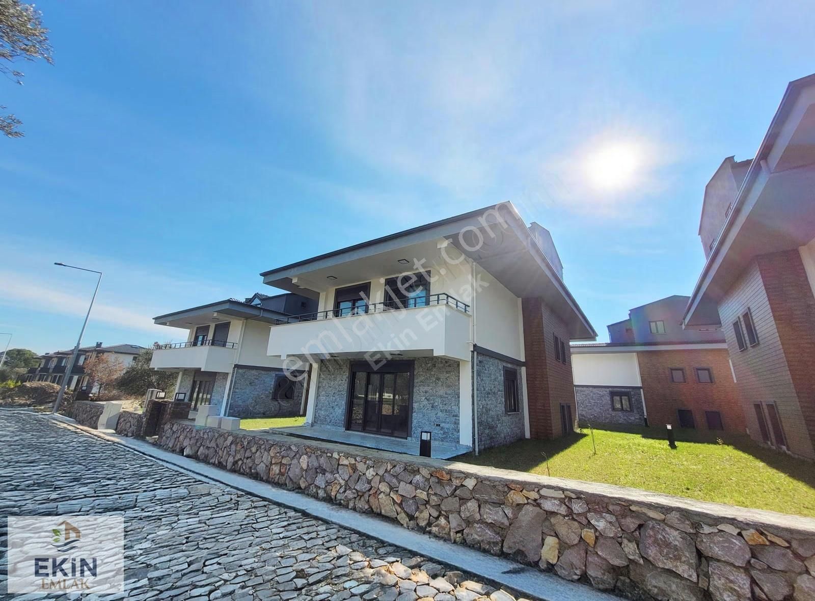 Güre'de Lüks Havuzlu Site İçerisinde Geniş 3+1, Sıfır Villa! - Görsel 26