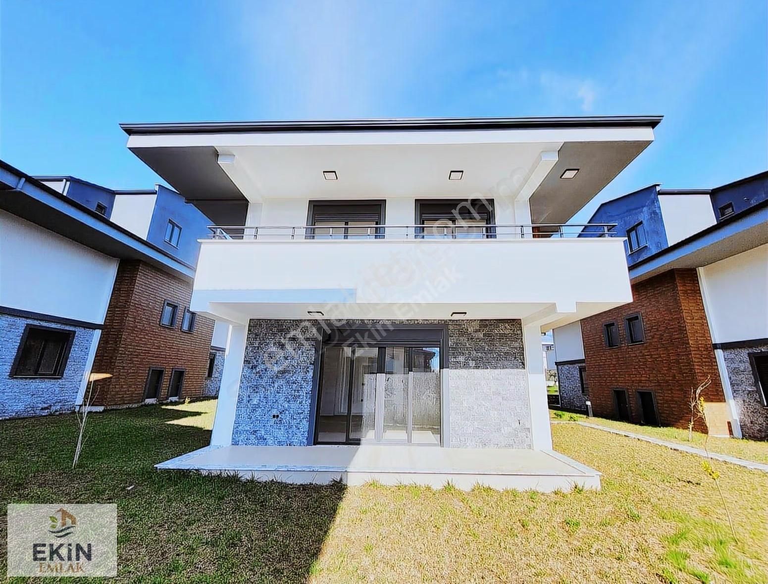 Güre'de Lüks Havuzlu Site İçerisinde Geniş 3+1, Sıfır Villa! - Görsel 17