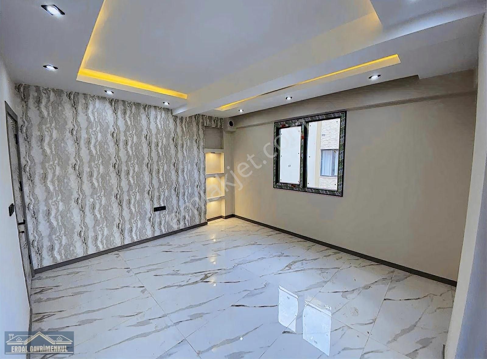 Fatih Te Satılık Sıfır Asansörlü Fırsat Daire