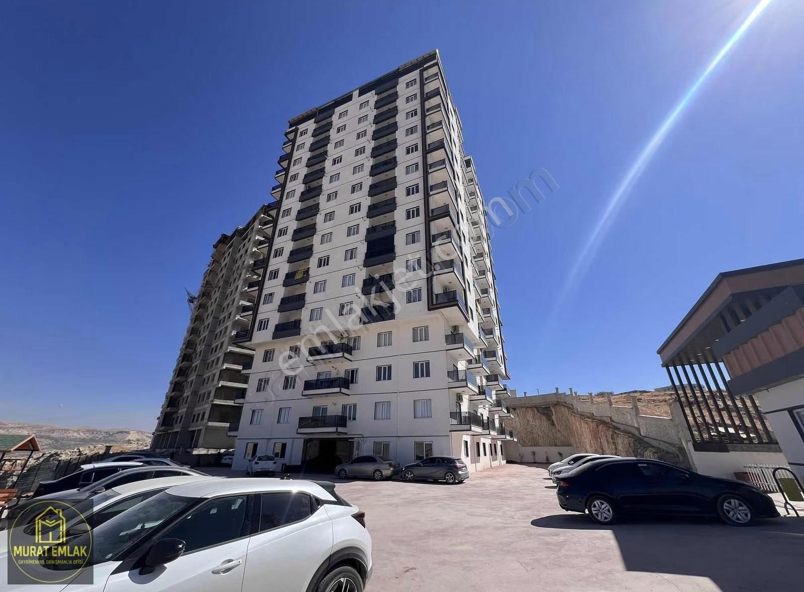 Murat Emlak'tan Yerden Isıtmalı Havuzlu Lüks 1+1 Daire Satılık - Görsel 16