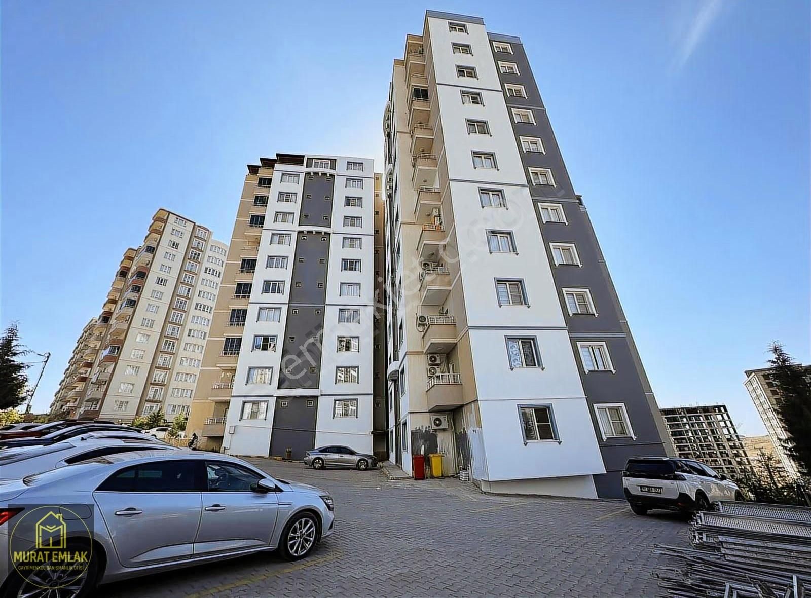 Murat Emlaktan Ptt Arkası 4+1 Lüks Dairemiz Satılıktır