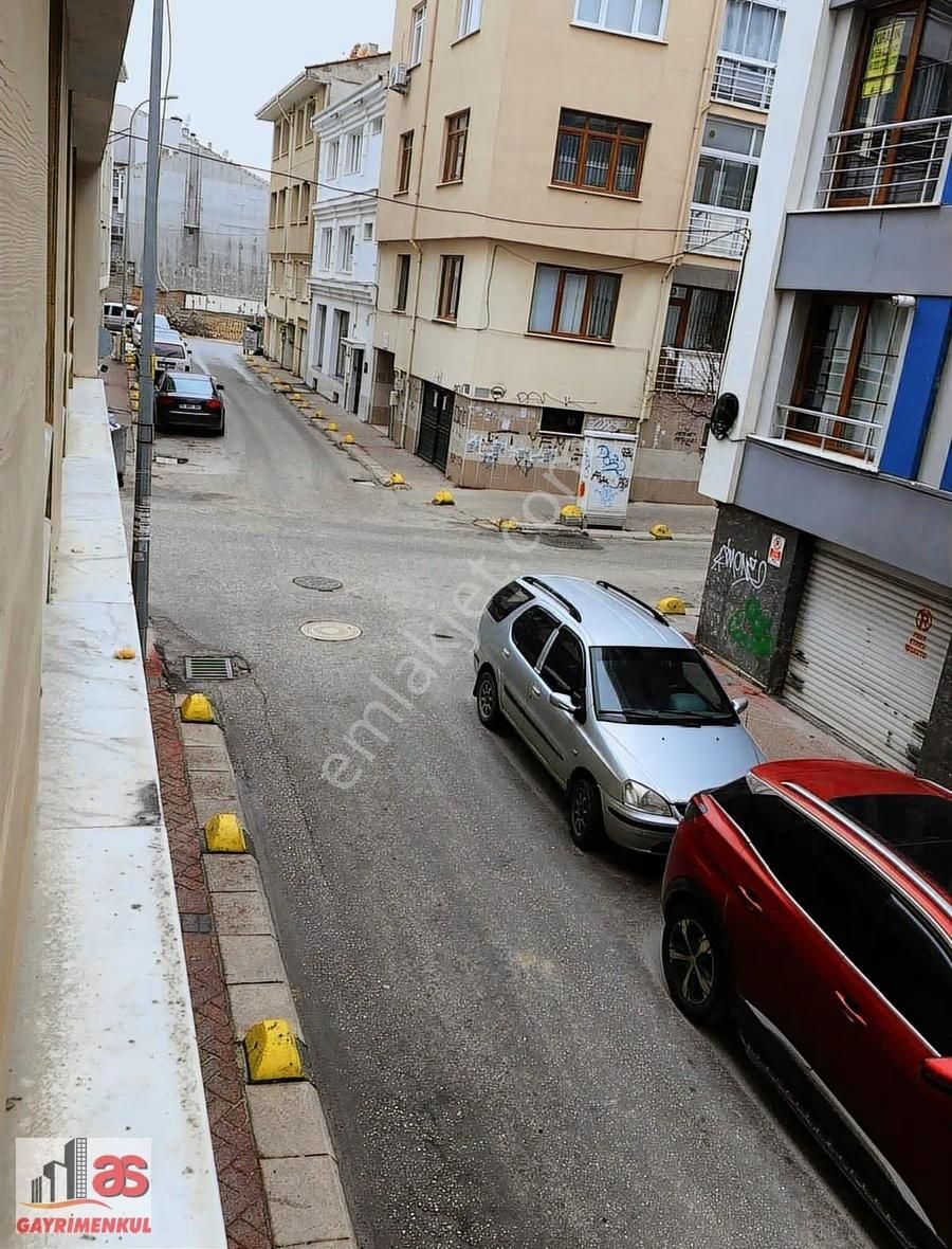 As Emlak E.bağlar Mh.talatpaşa Sk.kiralık Asansörlü Kombili 1+1 - Görsel 18