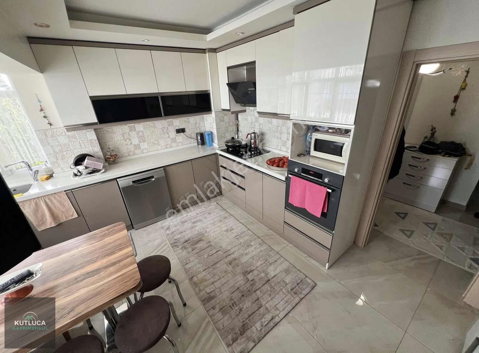 3+1 Kardeşlerde Yapılı Masrafsız Oturum Ve Yatırıma Uygun Fırsat - Görsel 4