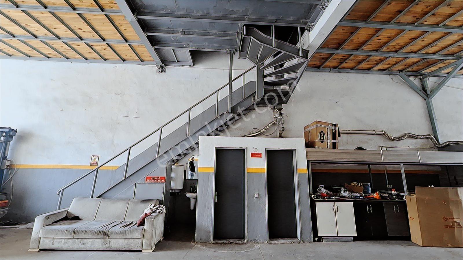 Gölcük Yeni Sanayi Sitesinde Satılık Kiracılı İşyeri - Görsel 14
