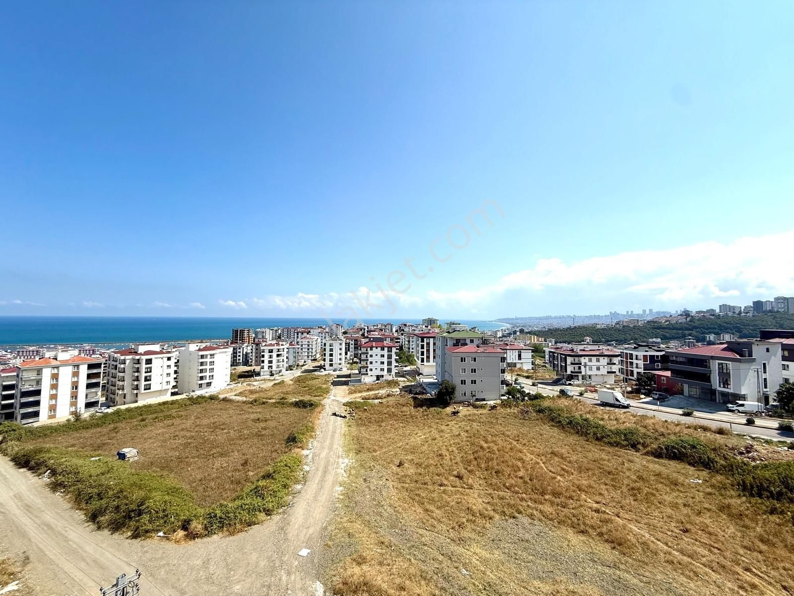 Körfez'de Havuzlu Sitede Deniz Manzaralı Geniş 1+1 Daire - Görsel 26